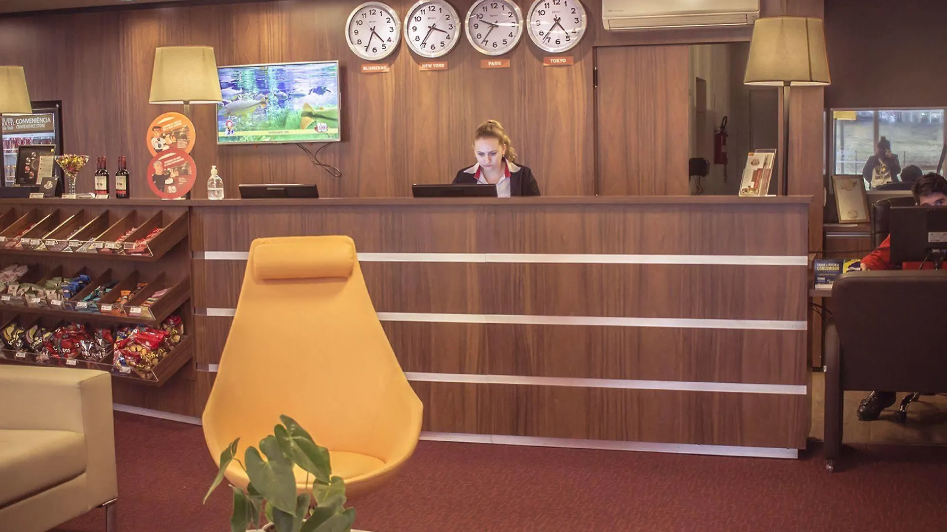 ***  Hotel 10 Joinville Brasil